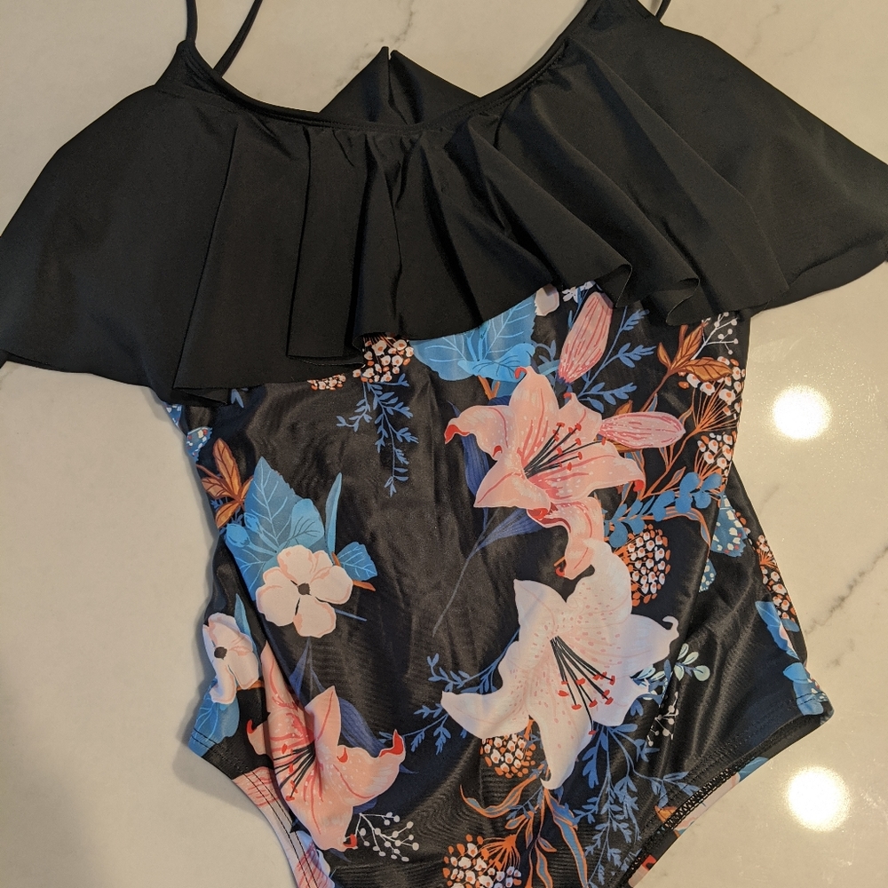 Full piece swimsuit by beachsissi